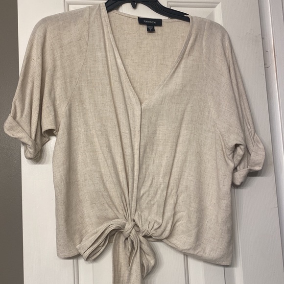 Karen Kane Toe Front Linen Top - Picture 4 of 7